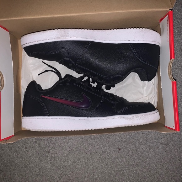 Nike Other - Nike SB Ebernon low premium